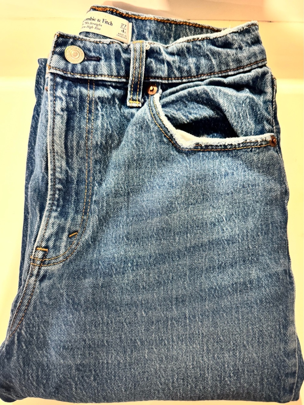 Abercrombie & Fitch Women’s Medium Blue Straight Jeans